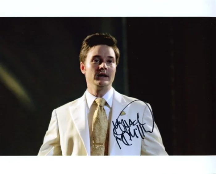 Michael McMillian autograph