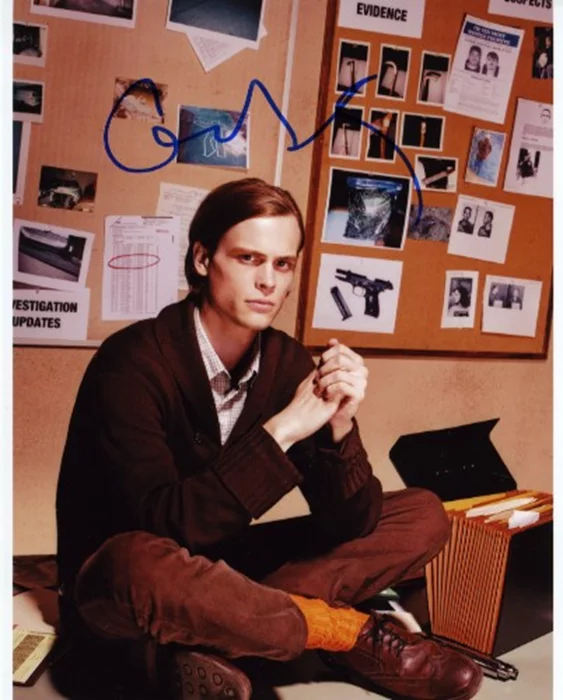 Matthew Gray Gubler autograph