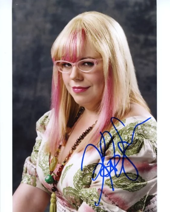 Kirsten Vangsness autograph