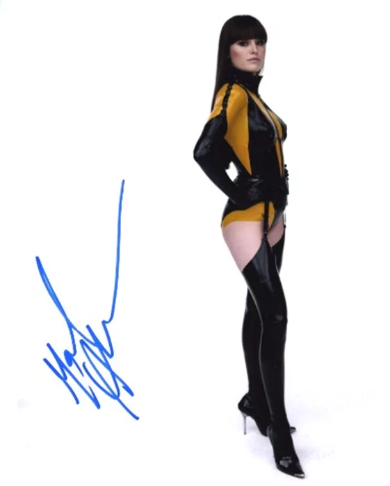 Malin Akerman autograph