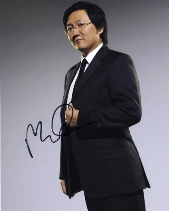 Masi Oka autograph
