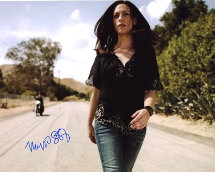 Maggie Siff autograph