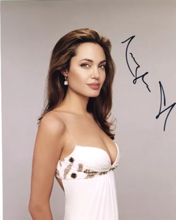 Angelina Jolie autograph