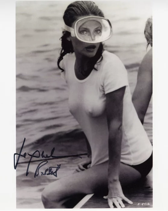 Jacqueline Bisset autograph
