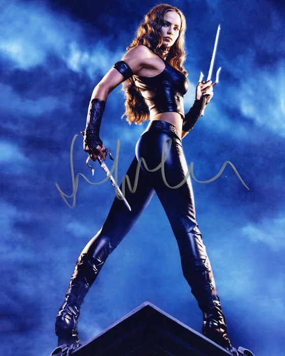 Jennifer Garner autograph
