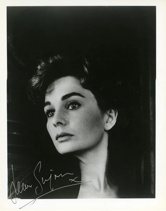 Jean Simmons autograph
