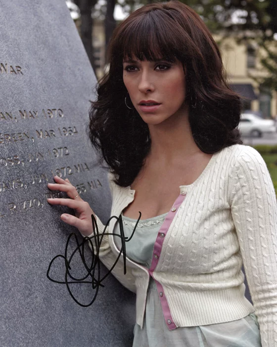 Jennifer Love Hewitt autograph