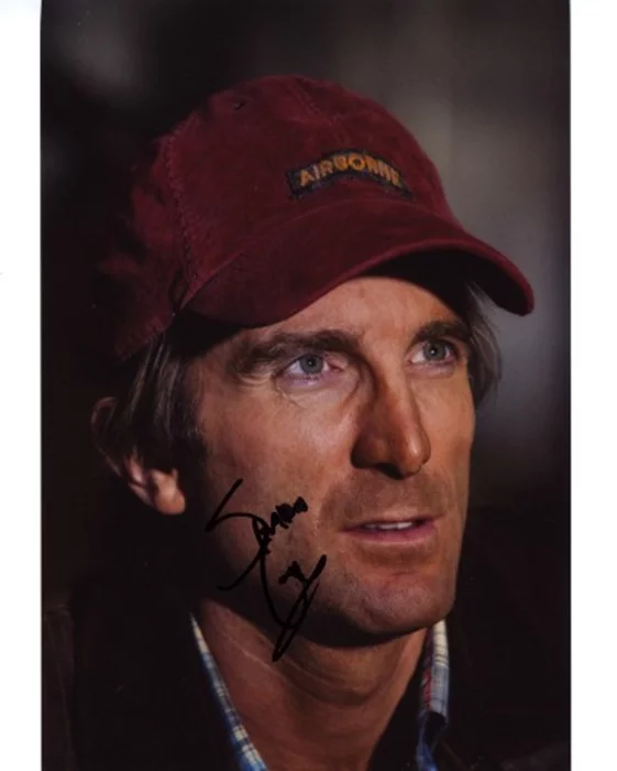 Sharlto Copley autograph