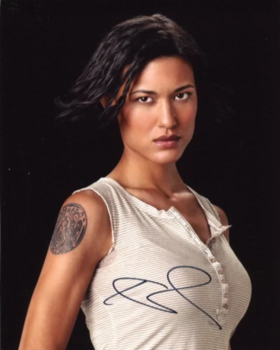 Julia Jones autograph