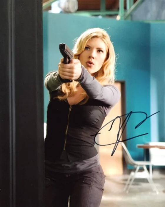 Katheryn Winnick autograph