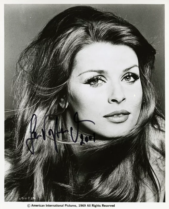 Senta Berger autograph