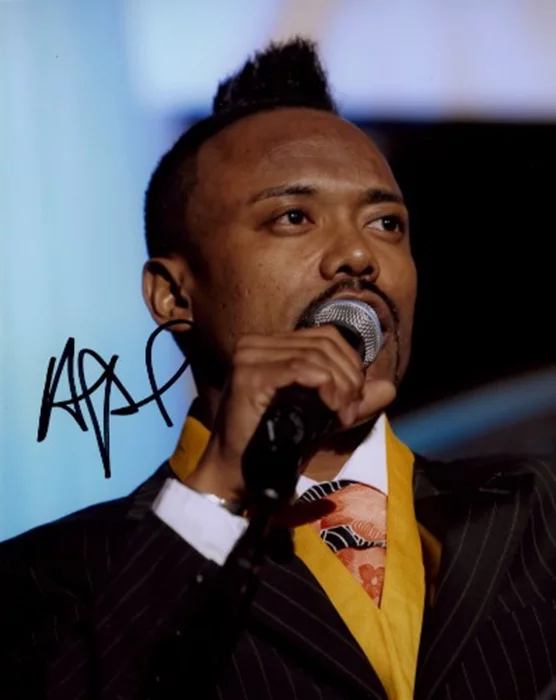 Apl.de.Ap autograph
