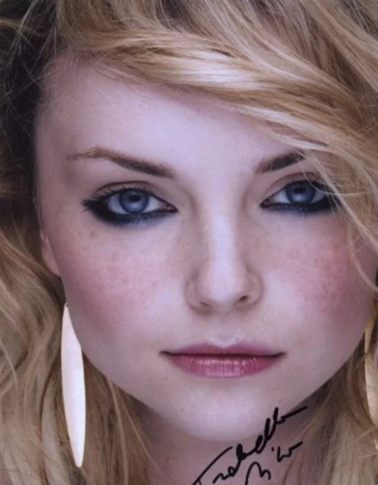 Izabella Miko autograph