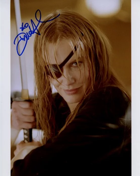 Daryl Hannah autograph