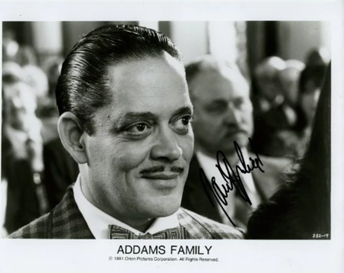Raul Julia autograph