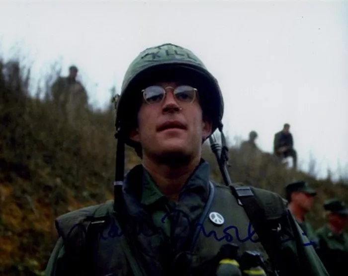 Matthew Modine autograph