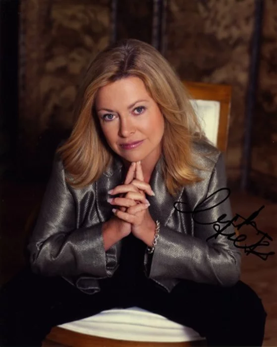 Catherine Hicks autograph