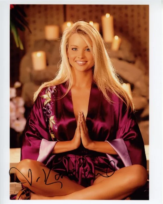 Kara Monaco autograph