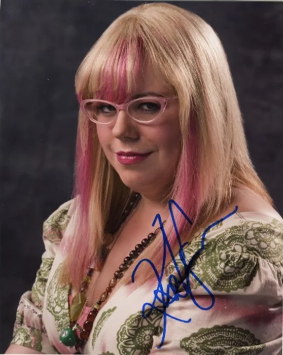 Kirsten Vangsness autograph