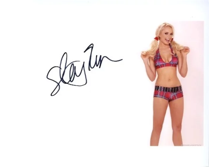 Stacy Fuson autograph
