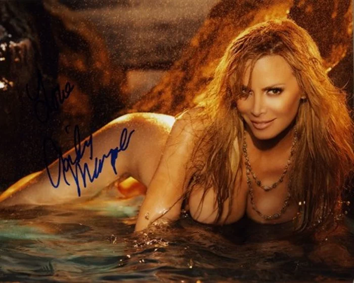 Cindy Margolis autograph
