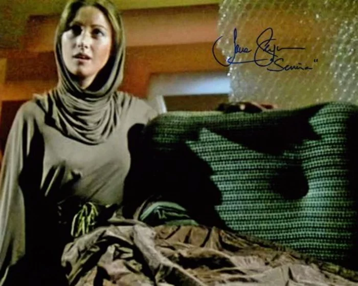 Jane Seymour autograph