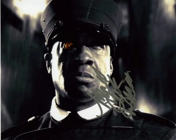 Michael Clarke Duncan autograph