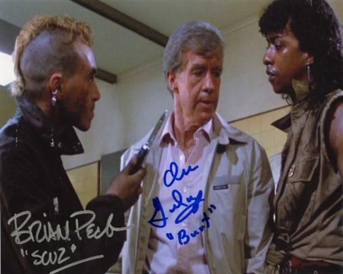 The Return of The Living Dead autograph