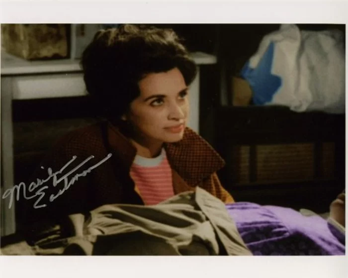 Marilyn Eastman autograph
