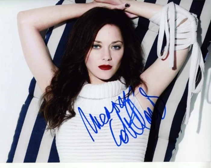 Marion Cotillard autograph
