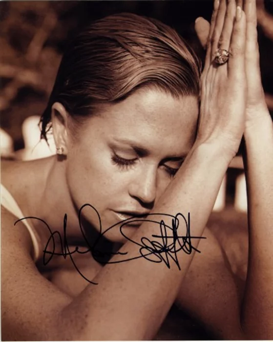 Melanie Griffith autograph