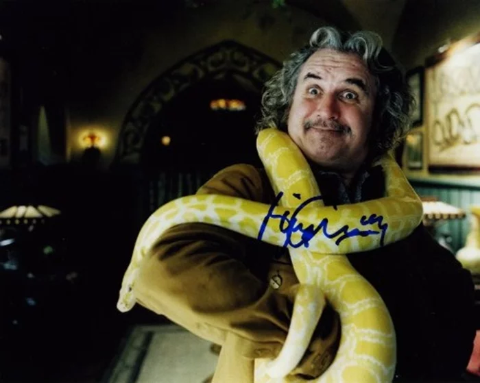 Billy Connolly autograph