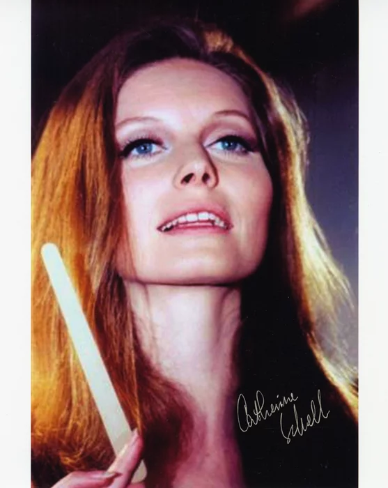 Catherine Schell autograph