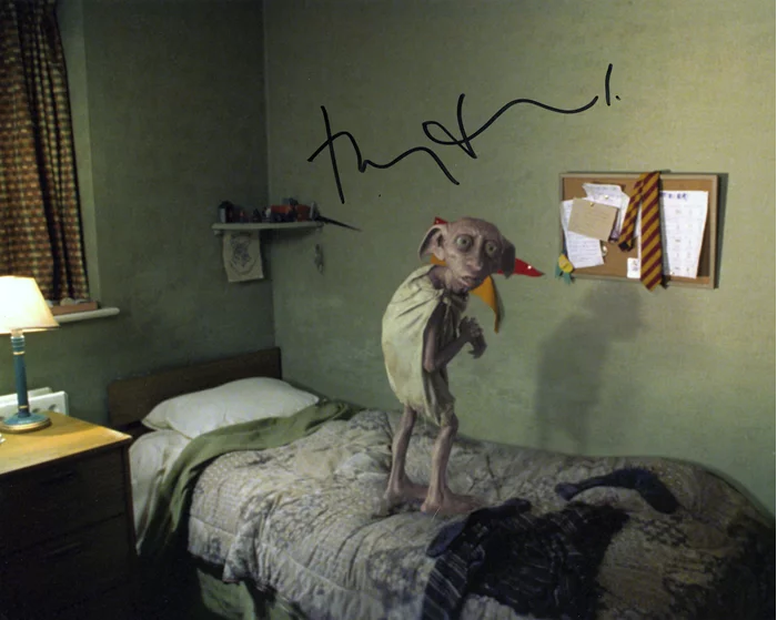 Toby Jones autograph