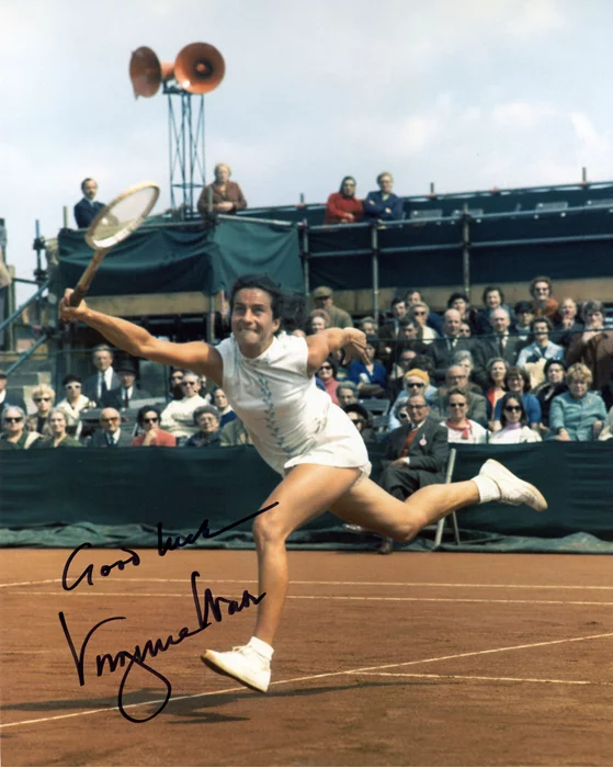 Virginia Wade autograph