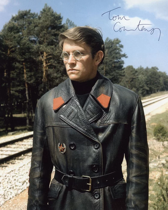 Tom Courtenay autograph
