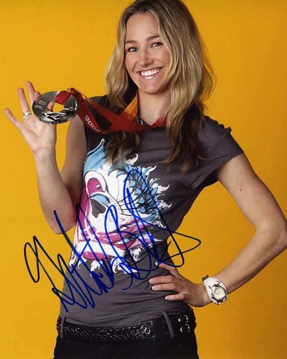 Gretchen Bleiler autograph
