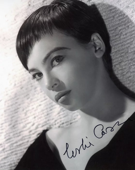 Leslie Caron autograph