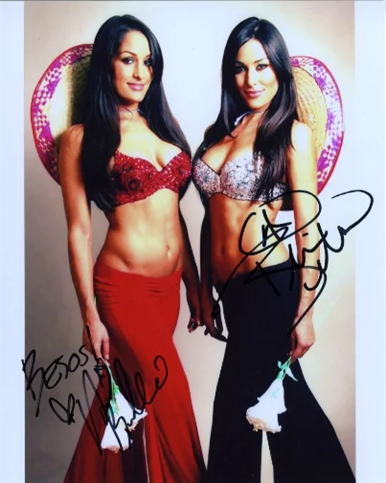 The Bella Twins autograph