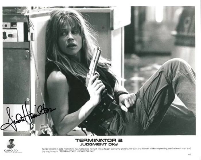 Linda Hamilton autograph