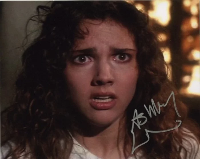 Ashley Laurence autograph