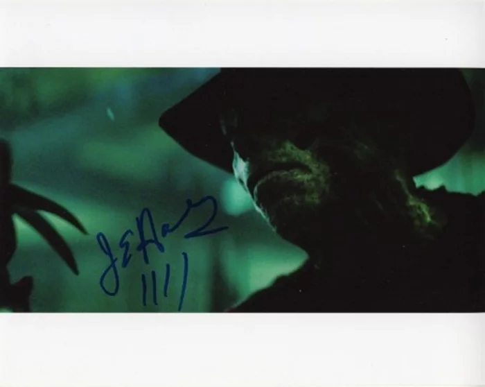Jackie Earle Haley autograph