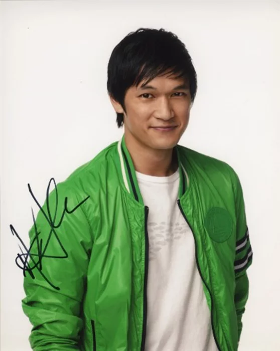 Harry Shum Jr. autograph