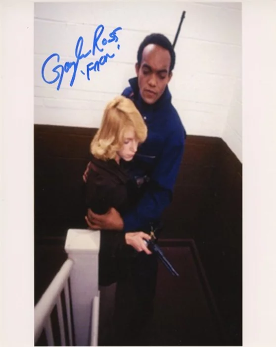 Gaylen Ross autograph