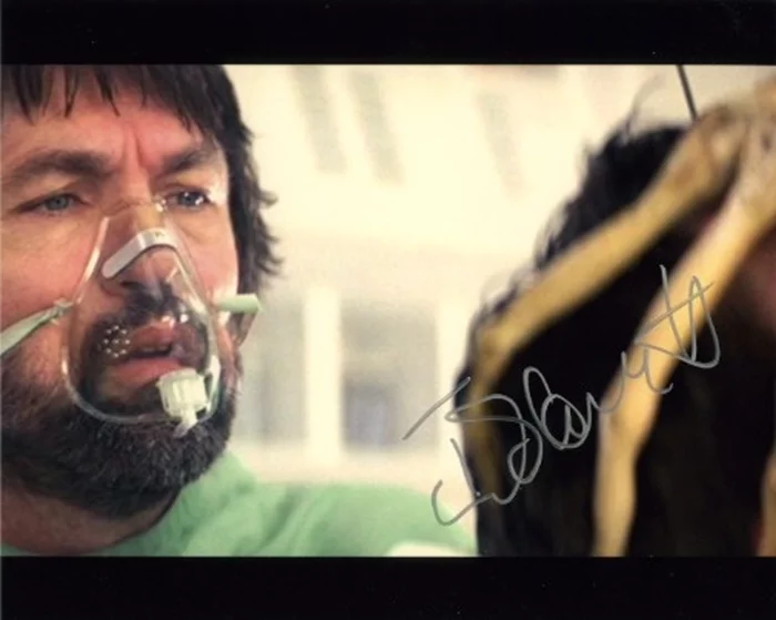 Tom Skerritt autograph