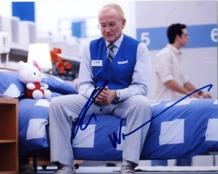 Robin Williams autograph