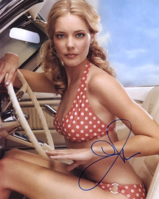 Christina Moore autograph