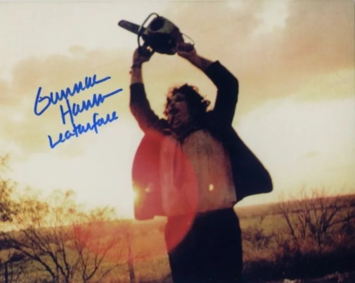 Gunnar Hansen autograph