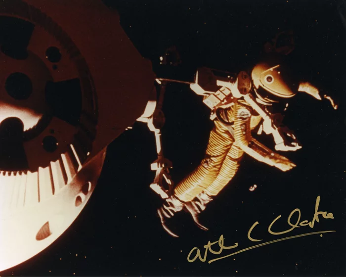 Arthur C. Clarke autograph