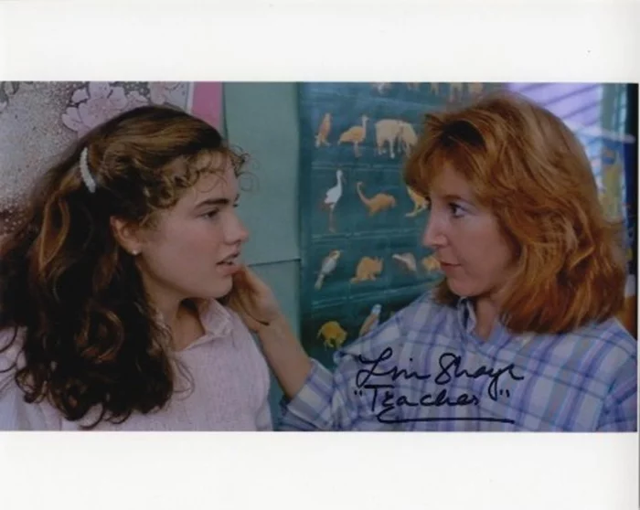 Lin Shaye autograph